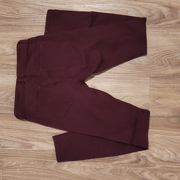 Burgundy Skinny Jean's size 0 - Picture 5 of 7